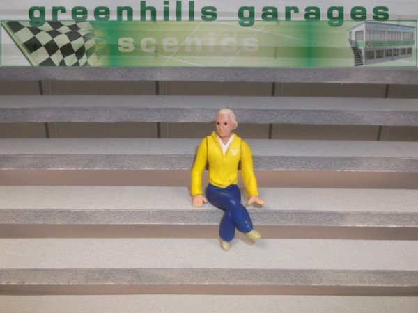 Greenhills Scalextric Carrera Track Side Figure Man with Camera 1.32 S... F350 