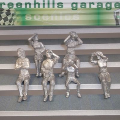 MACC720 - Greenhills Scalextric Carrera Set of Unpainted Seated Spectators x 6 1.32 Scale - NEW