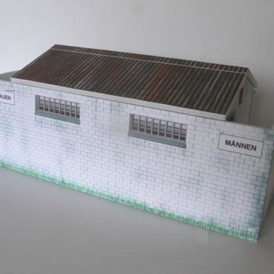 Greenhills Slot Car Building Kit German Toilet Block 1:32 Scale - Brand New - MACC597