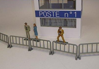 Greenhills Slot Car Accessory Crowd Barriers x 5 - 1:43 Scale - Brand New - MACC335