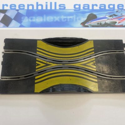 Greenhills Scalextric Classic Track Skid Chicane C138 / PT78 - Used - MT624