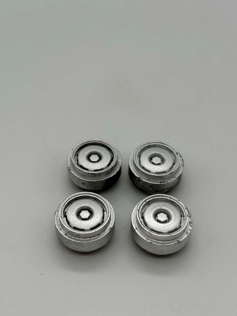 Greenhills Scalextric Jaguar XJ220 Wheel Hubs x 4 - Used - P10219