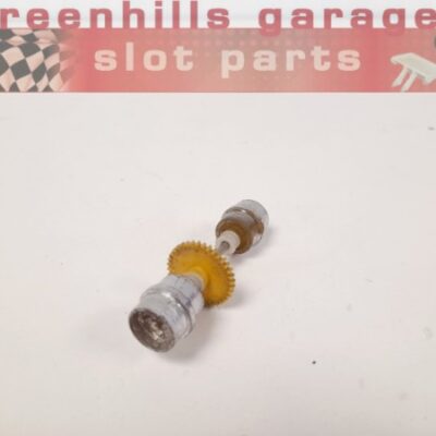 Greenhills Scalextric Leyland Roadtrain Racing Truck 6 Wheeler Rear Drive Axle and Gear Wheel- Used - P7574 ##x
