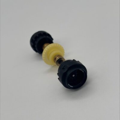 Greenhills Carrera Evolution McLaren Mercedes MP4-22 Rear Axle & Wheels - Used - P10469