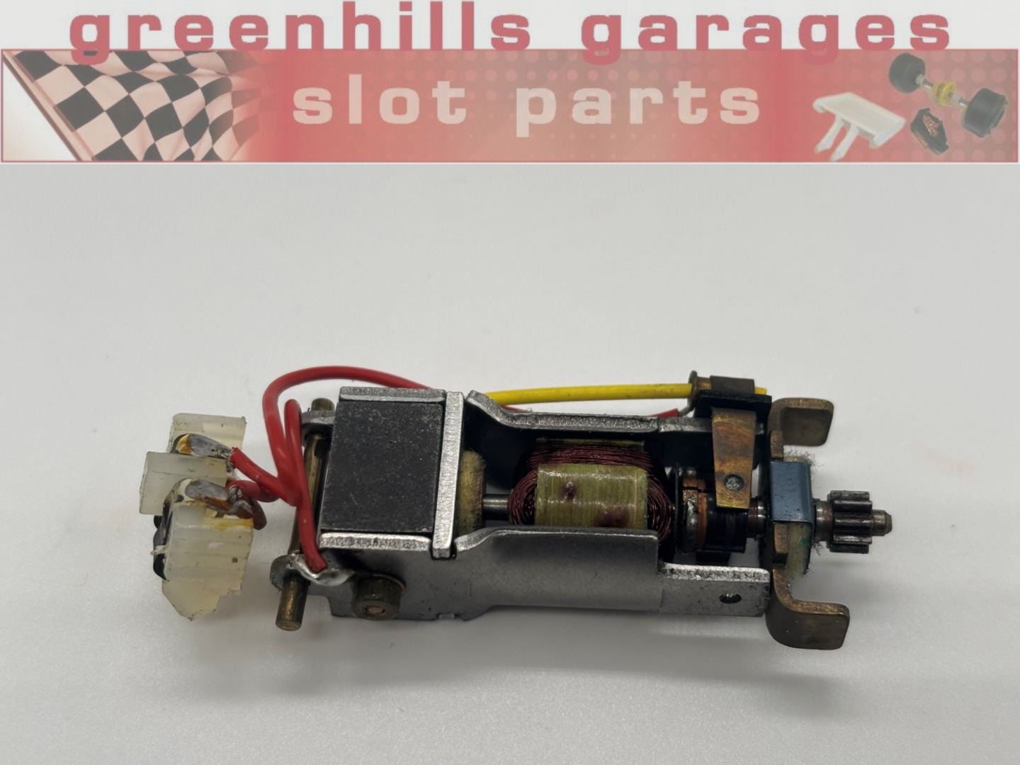 Greenhills Scalextric Vintage RX Engine + RP Roundel Locating Plug - Used - P104651