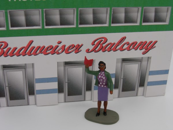 F832 Greenhills Scalextric Carrera Standing Female Spectator with Booklet 1.32 Scale - NEW