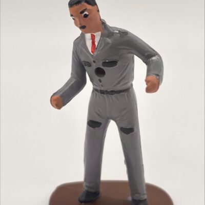 F1143 - Greenhills Scalextric Carrera Painted Trackside Mechanic 1.32 Scale - NEW