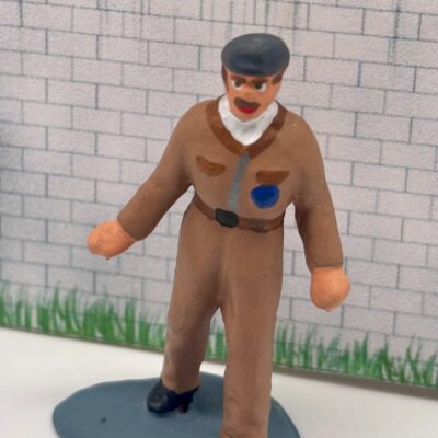 F1146 - Greenhills Scalextric Carrera Painted Trackside Mechanic 1.32 Scale - NEW