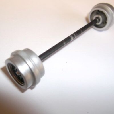 Greenhills Scalextric Dallara Indy Arca/Ex front axle and wheels C2571 Used - P3289