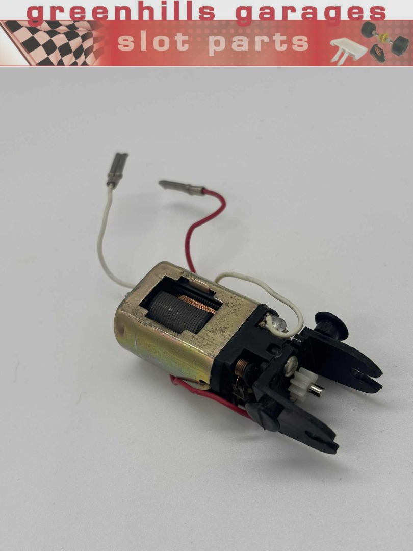 Greenhills Airfix MMRC E111 Engine + Axle Mount + Wiring + Connectors - Used - P10768