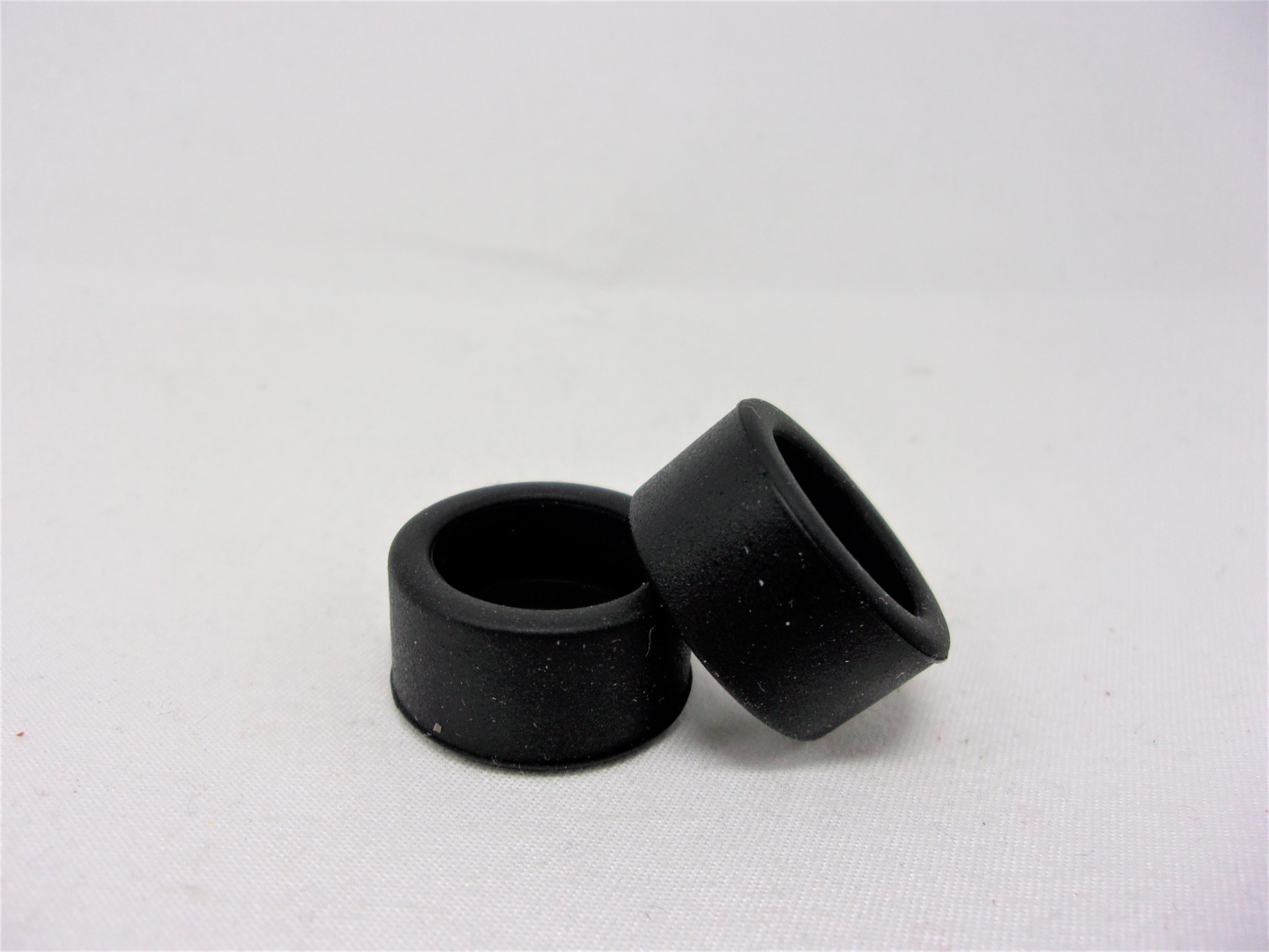 Greenhills Scalextric Repro Griptrack rear tyre pair for Lamborghini Gallardo cars - NEW - G3620-1 # - Image 2