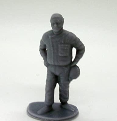 Greenhills Slot Car Vintage Driver with Helmet - Unpainted - 1:32 Scale - NEW - GP21