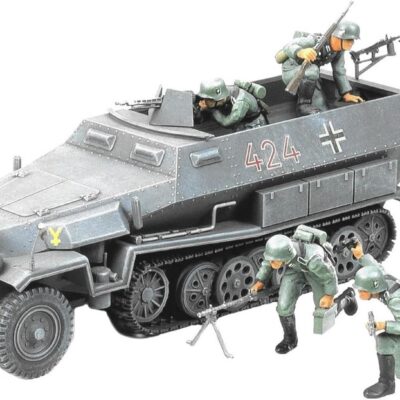 Tamiya German Hanomag Sd.Kfz.251/1 35020 NEW T7