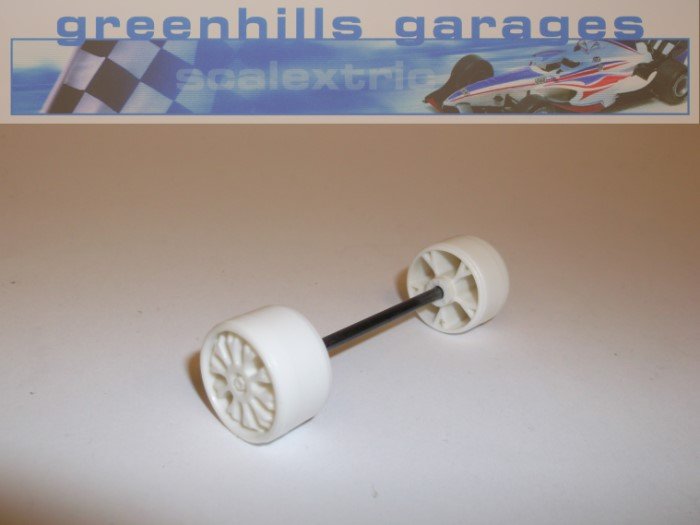 Greenhills Scalextric Opel / Vauxhall Calibra White Front Axle & Wheels - Use...
