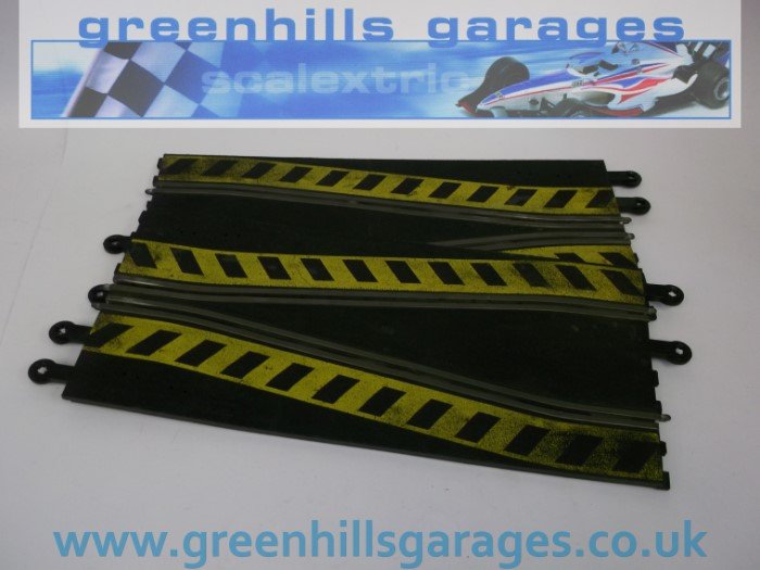 2 piece Greenhills Scalextric Classic Track Short Chicane Set Yellow Markin... 